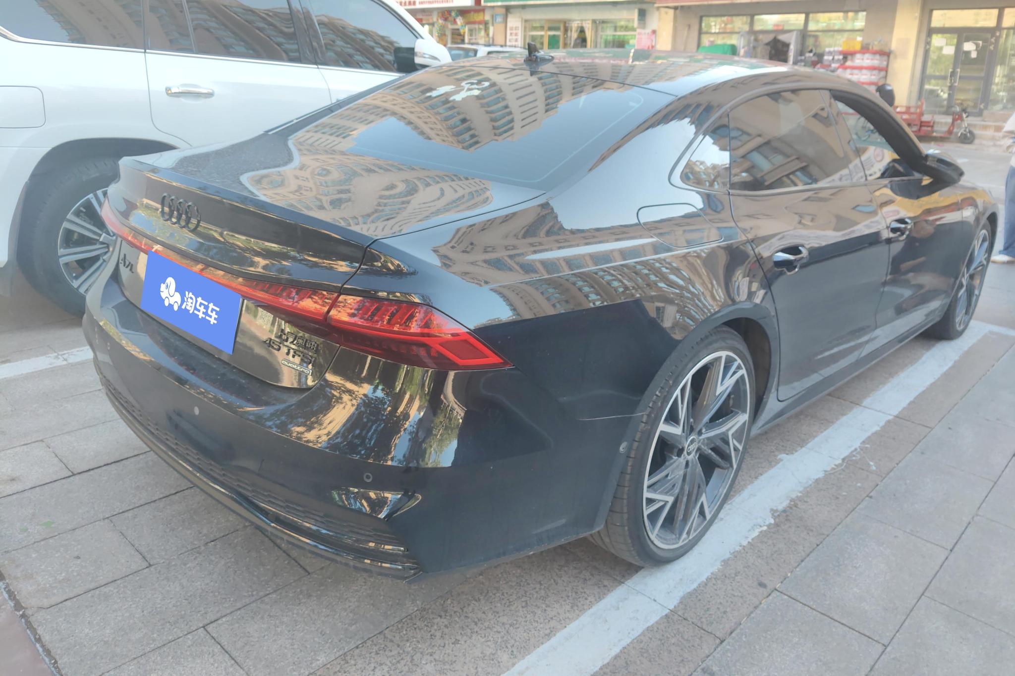 Audi A7L 2024 45 TFSI quattro S-line