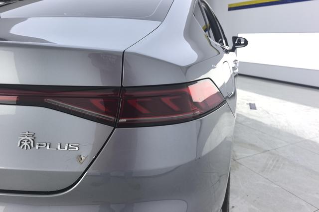 BYD QIN PLUS Hybrid 2023 — фото 5