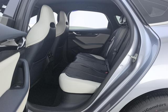 BYD QIN PLUS Hybrid 2023 — фото 16