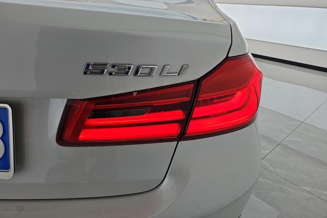 BMW BMW 5-Series 2021 - фото 8