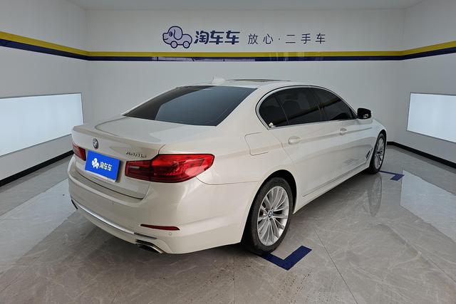 BMW BMW 5-Series 2021 - фото 9