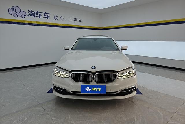 BMW BMW 5-Series 2021 - фото 3