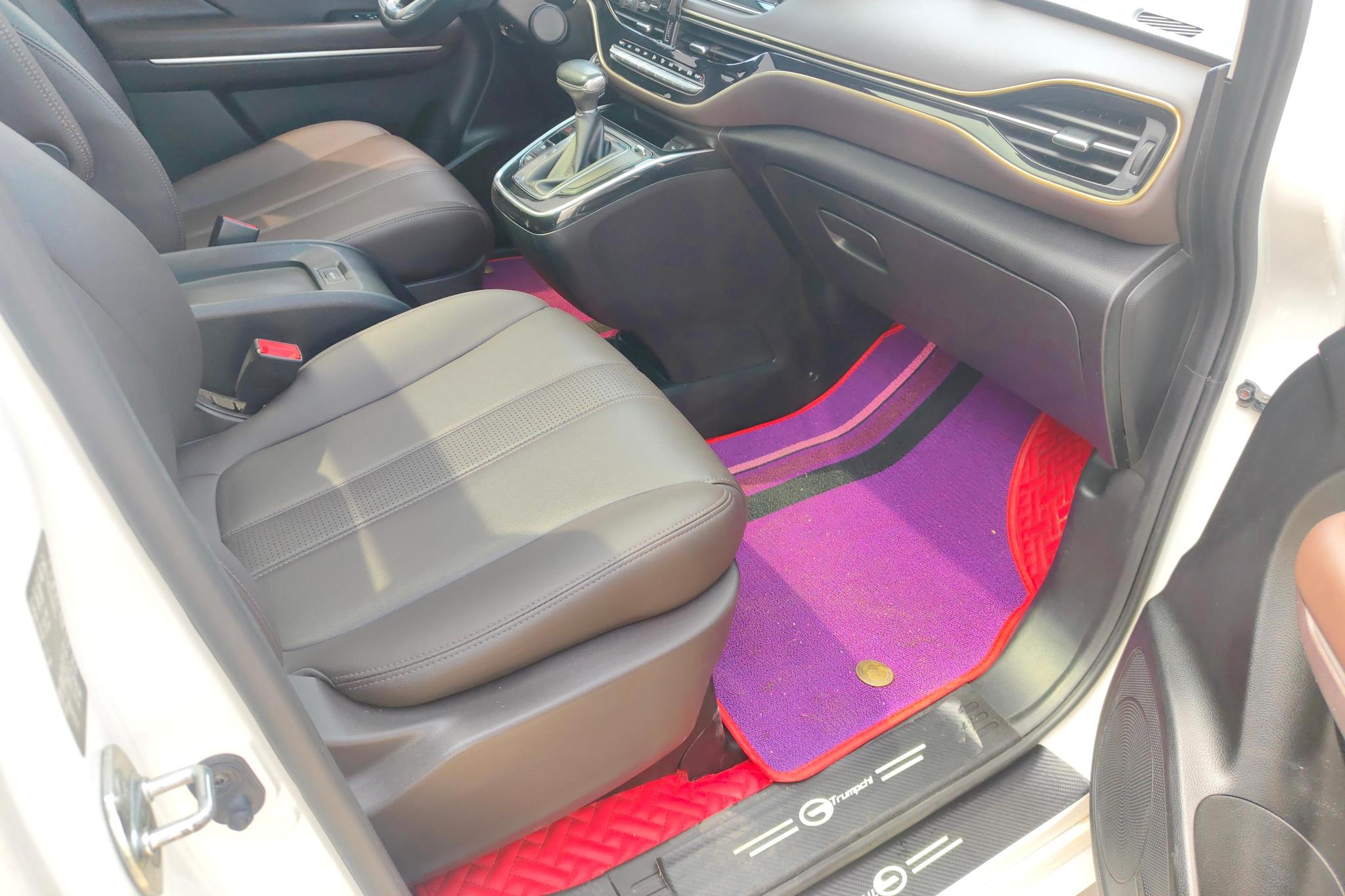 GAC M6 2021 270T AT Luxury 7 мест