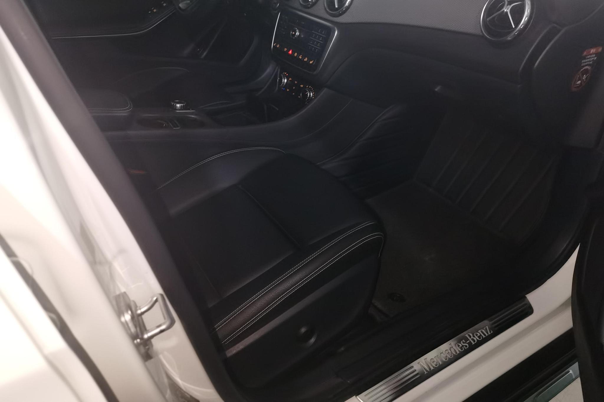 Mercedes-Benz GLA 2017 GLA 220 4MATIC Luxury