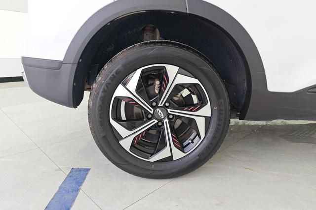 Chery 5x 2022 1.5 L CVTLuxury — фото 11