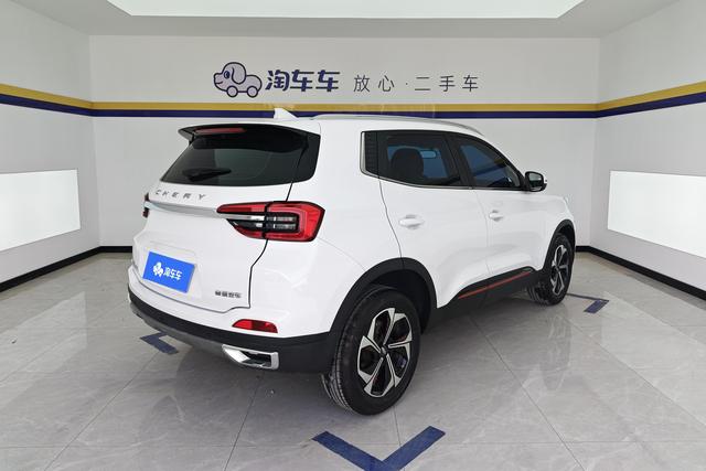 Chery 5x 2022 1.5 L CVTLuxury — фото 3