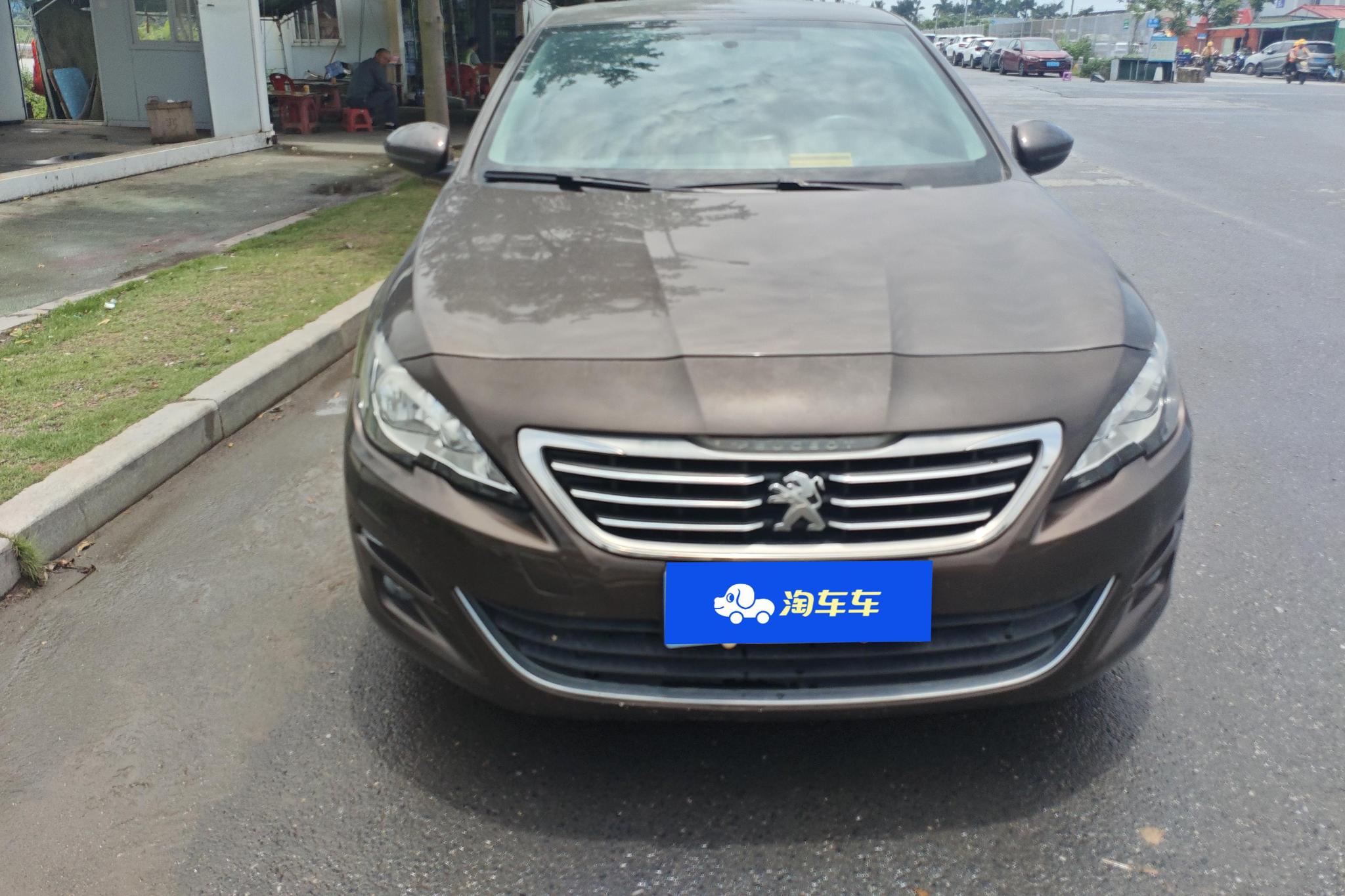 Peugeot 408 2018 1.8L MT Lead