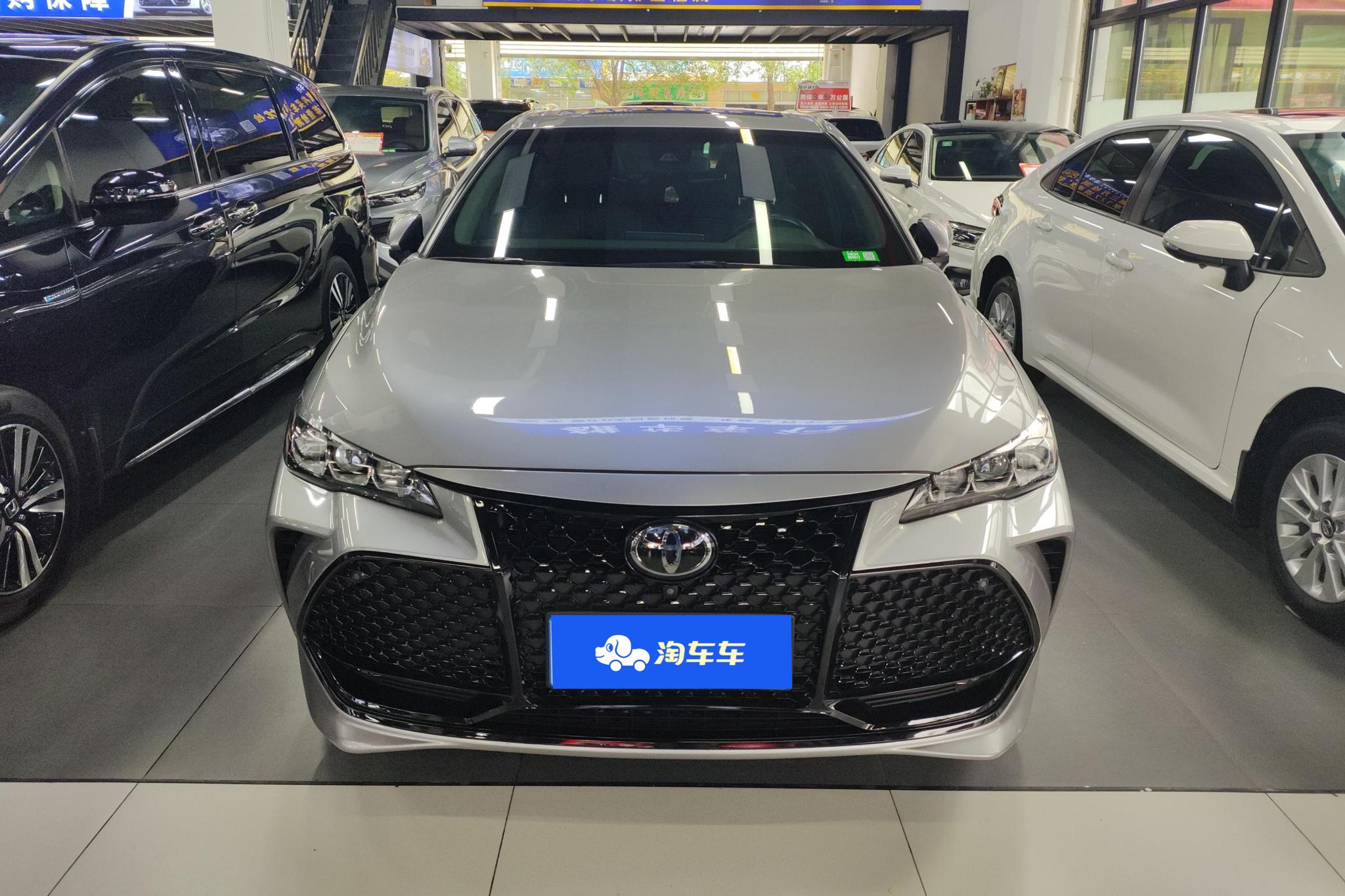 Toyota Avalon 2019 2.0L XLE Luxury VI