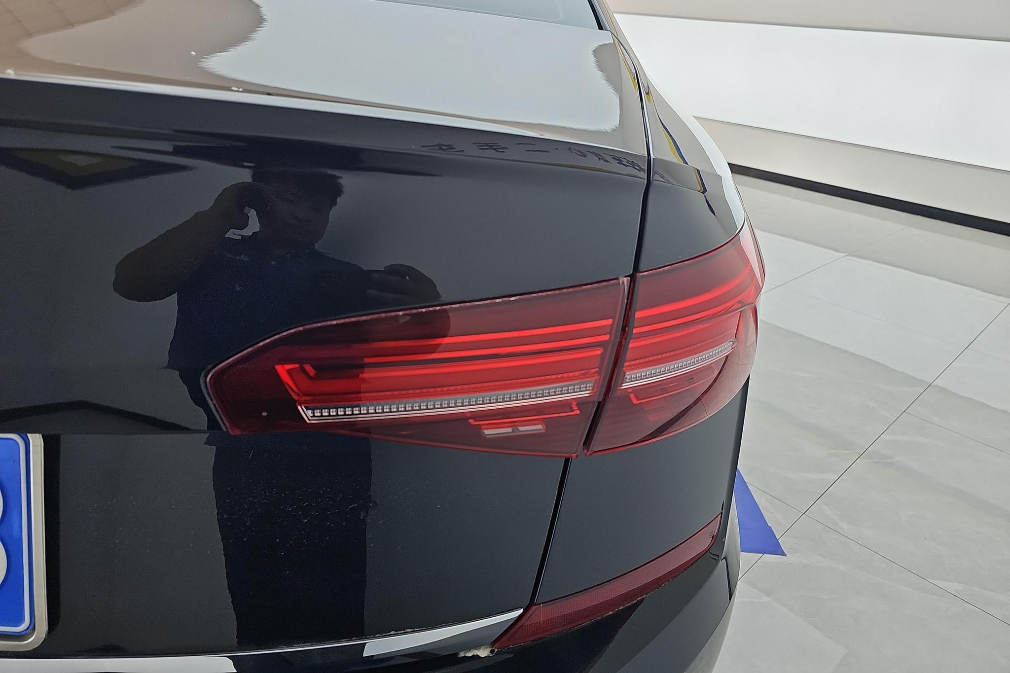 Volkswagen Passat 2019 330TSI Luxury VI