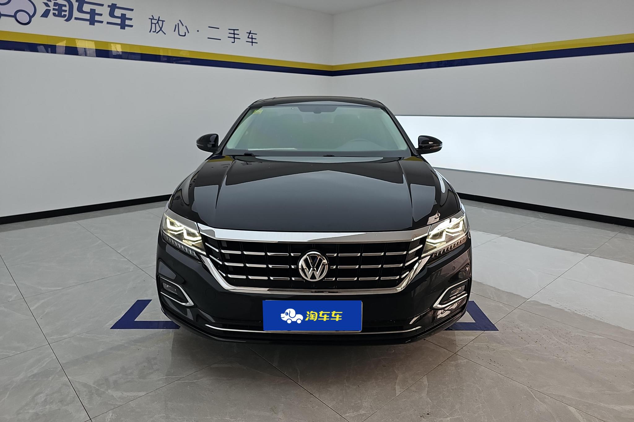 Volkswagen Passat 2019 330TSI Luxury VI