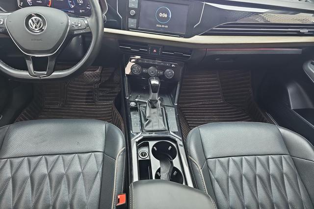 Volkswagen Passat 2019 330 TSI VI — фото 11