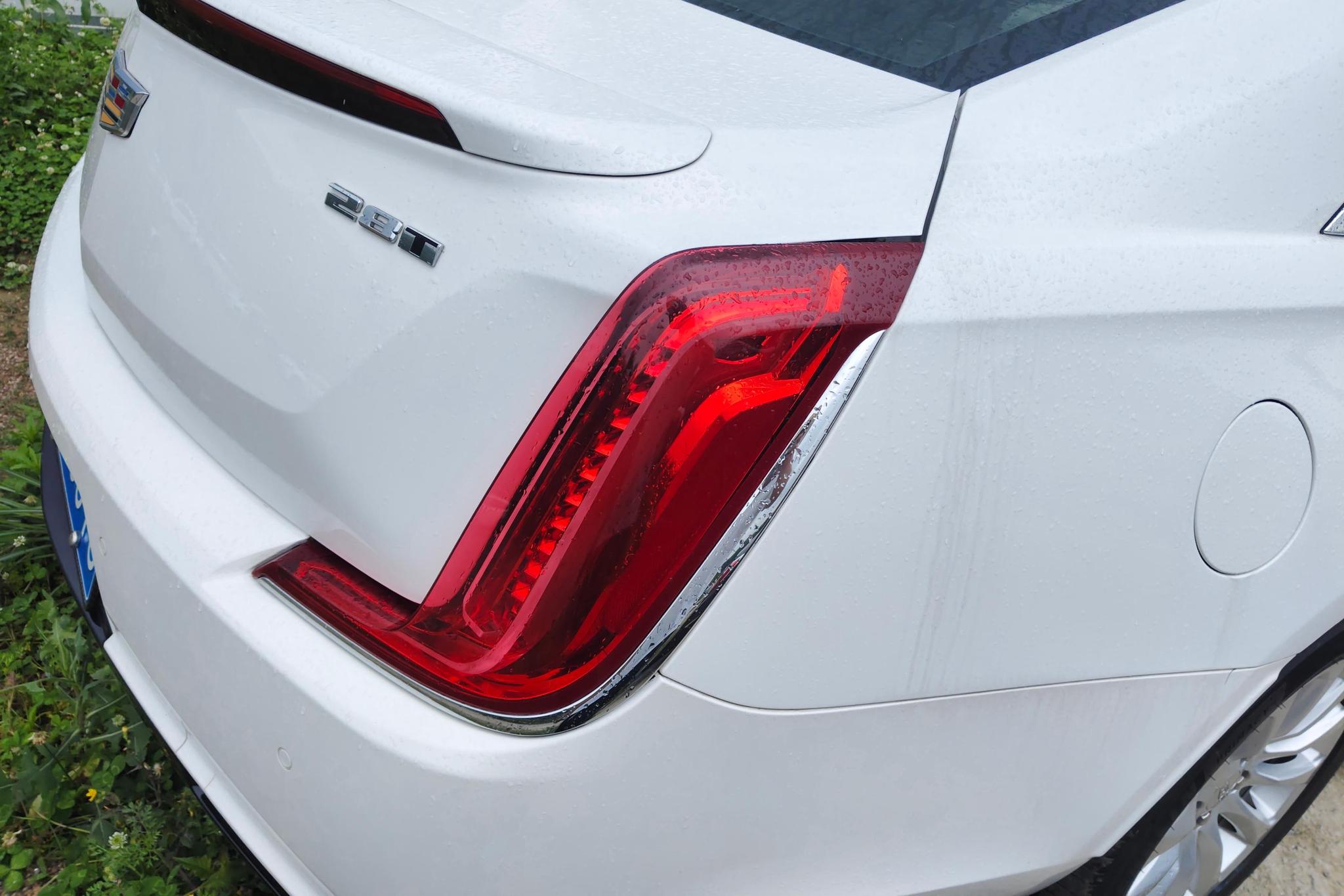 Cadillac XTS 2018 28T