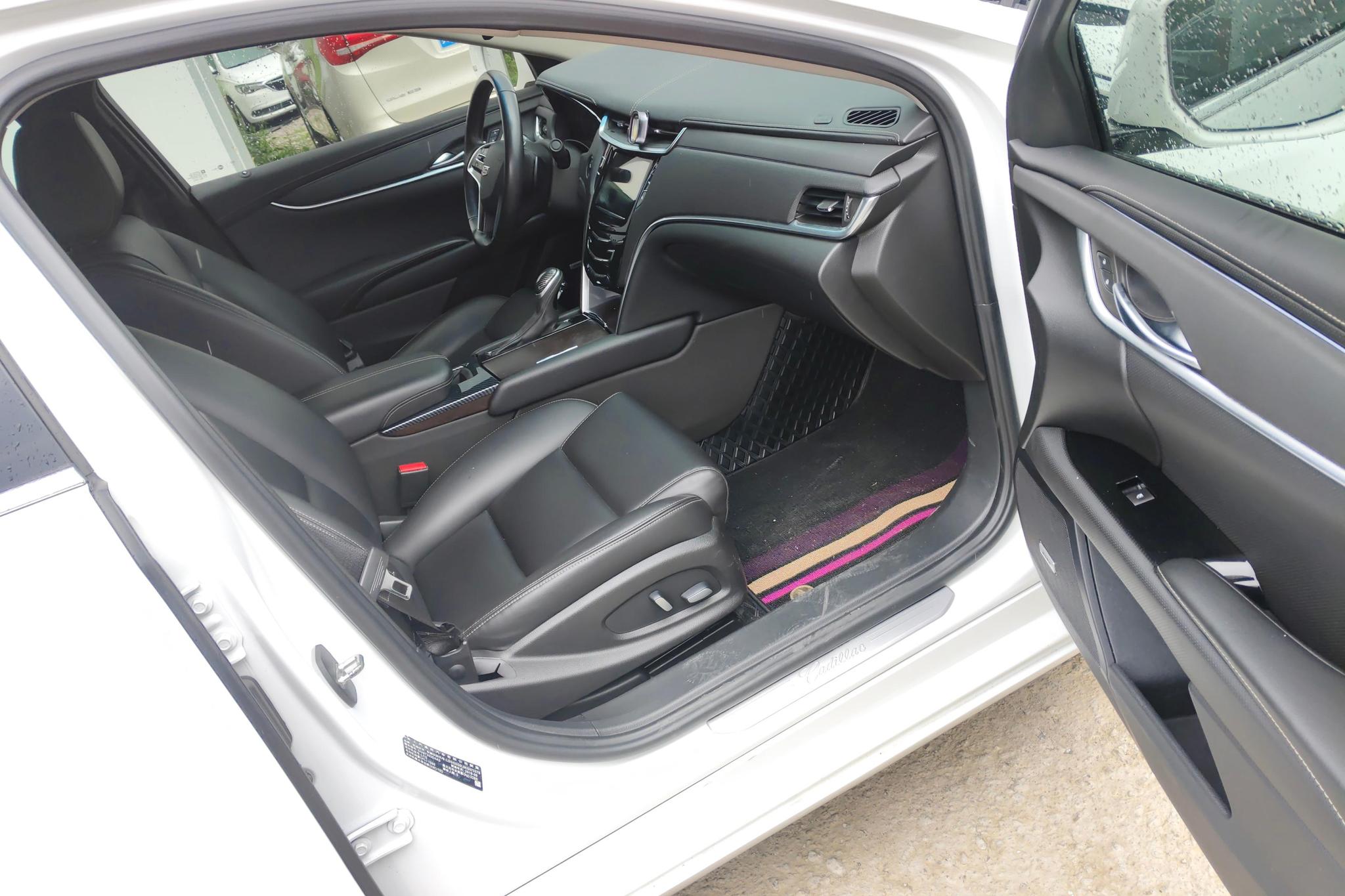 Cadillac XTS 2018 28T