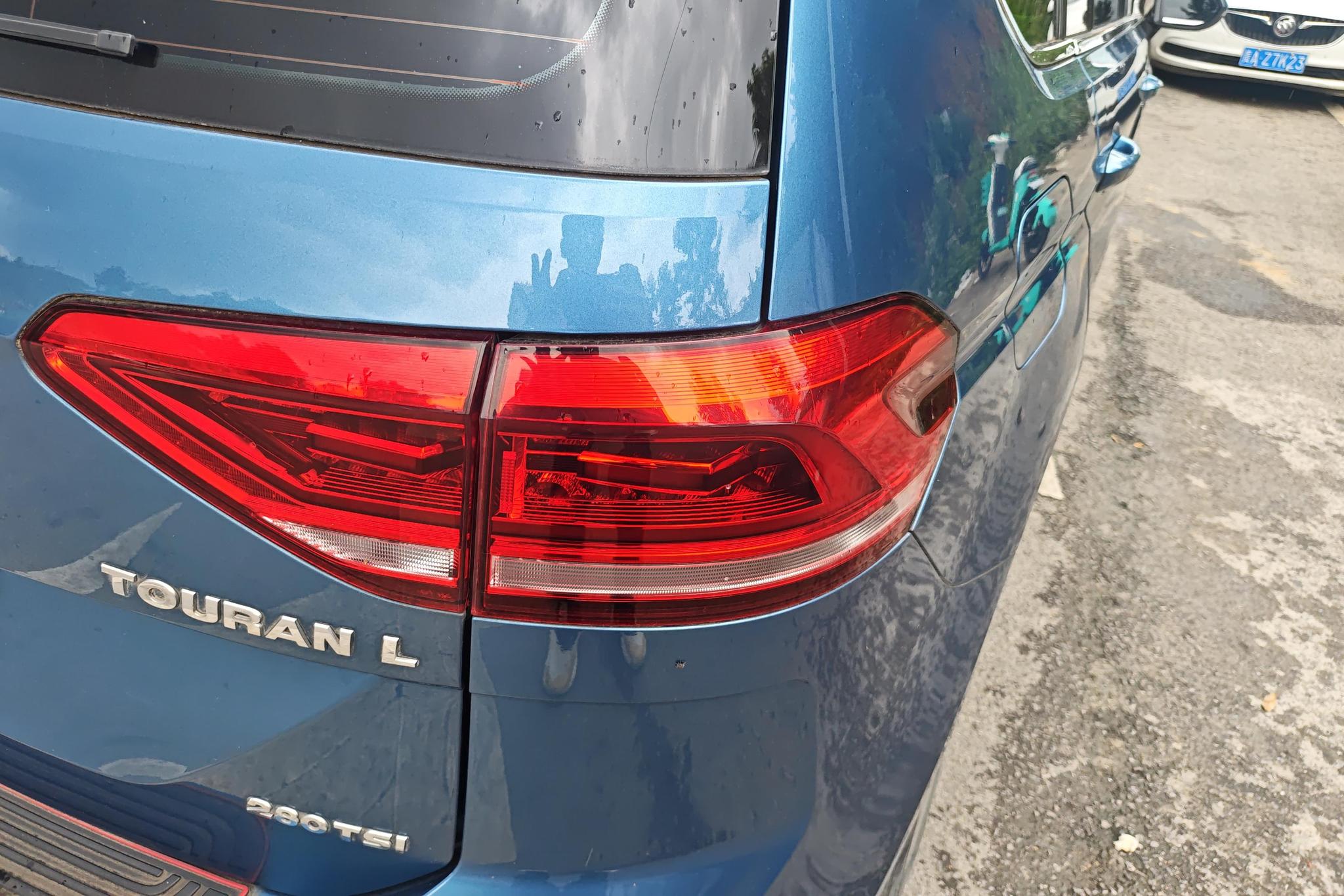 Volkswagen L 2018 280TSI AT Comfort 7 мест V