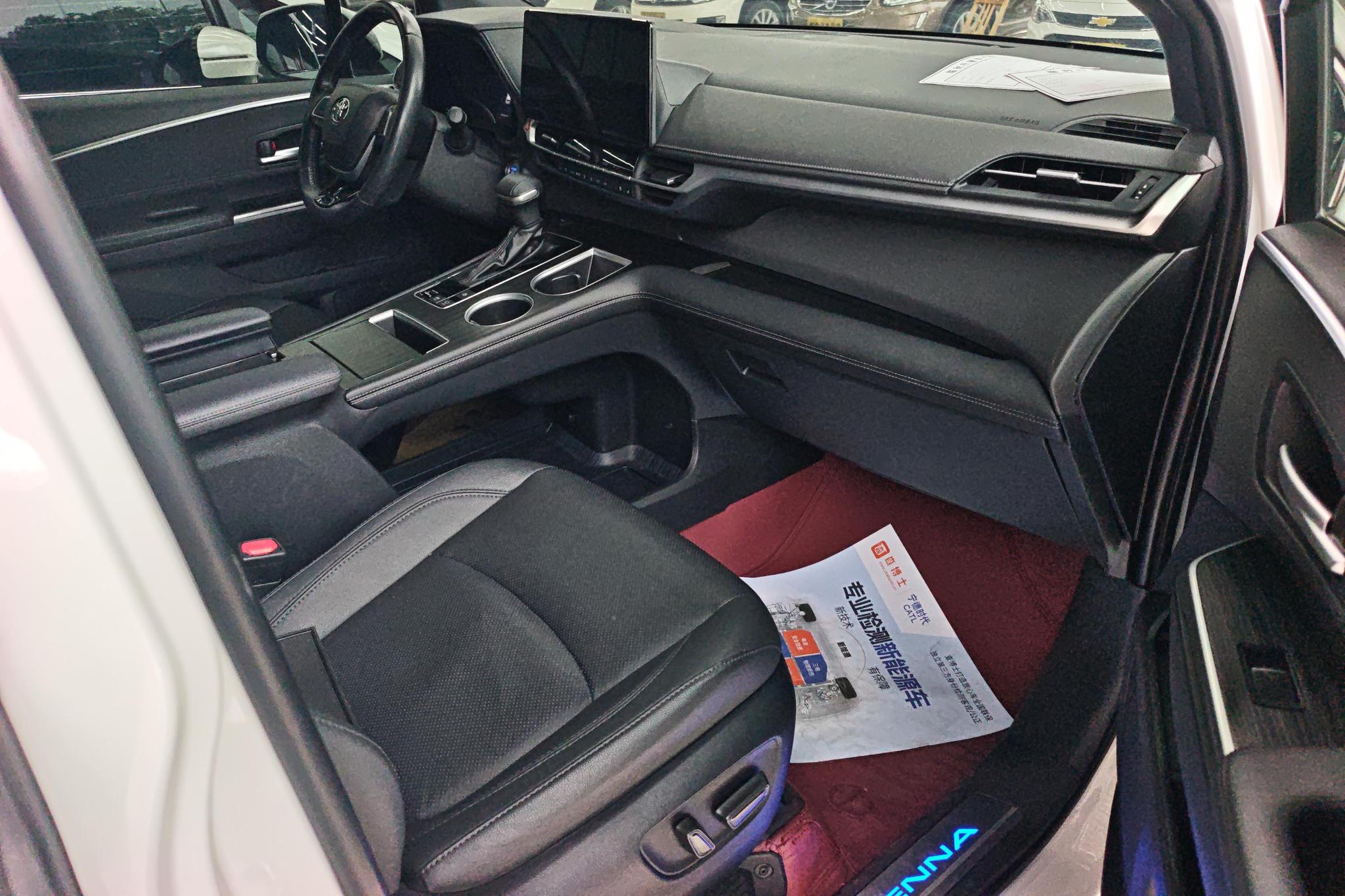 Toyota Sienna 2021 2.5L Luxury