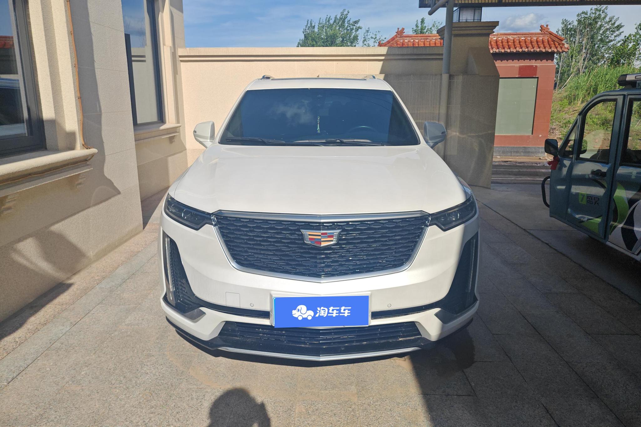 Cadillac XT6 2020 28T мест Luxury