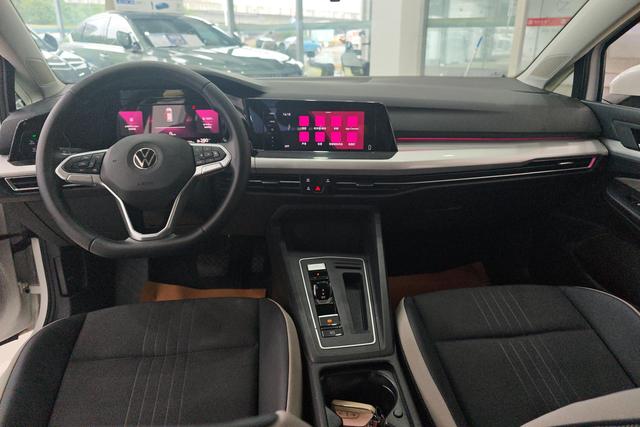 Volkswagen Golf 2021 280 TSI DSG Pro — фото 11
