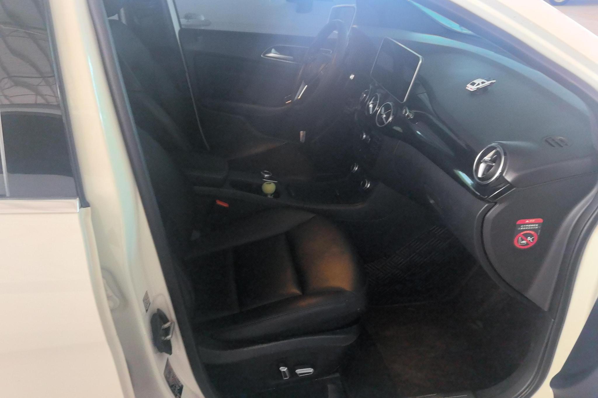 Mercedes-Benz B-Class B 2012 B 180