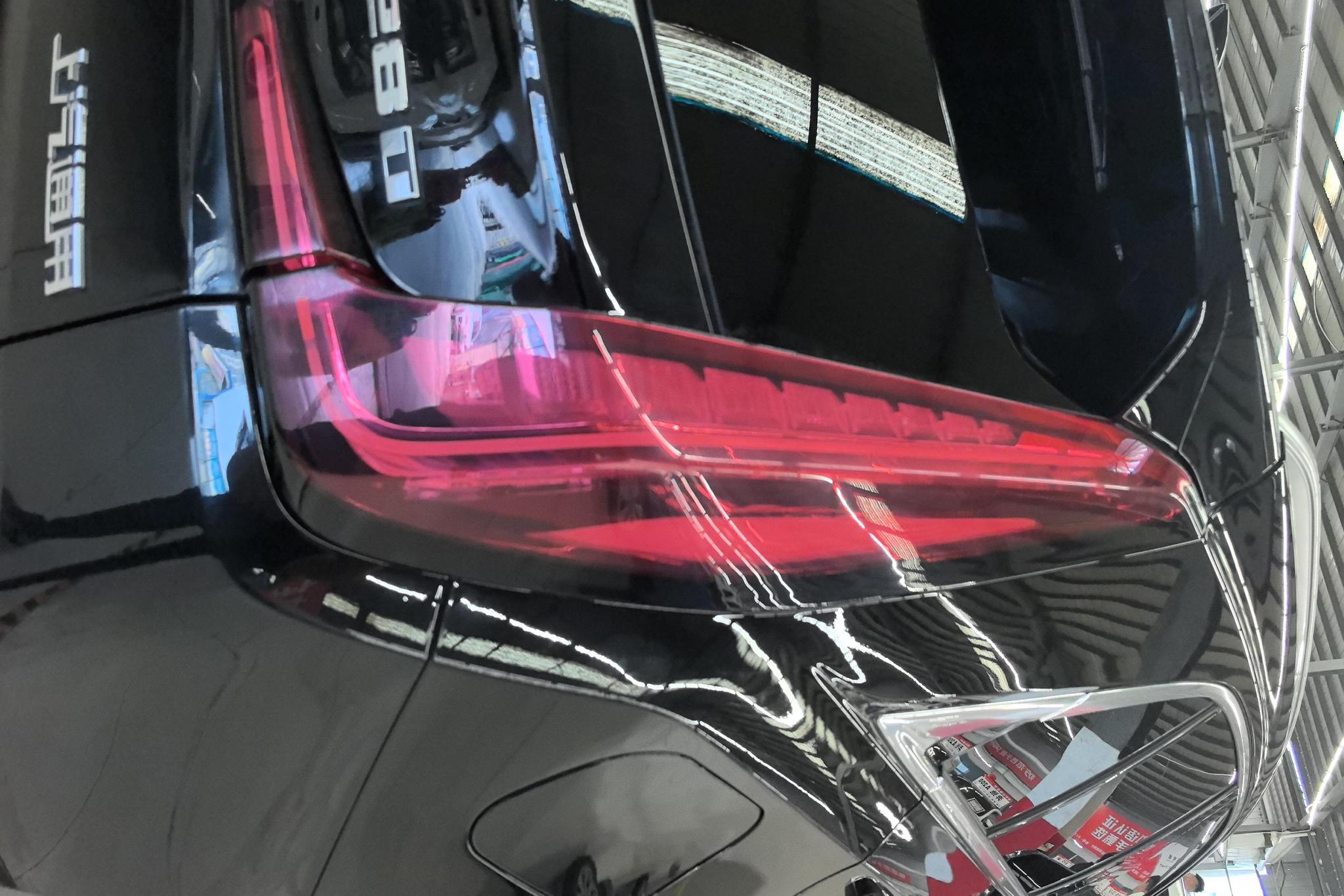 Cadillac XT4 2021 28T