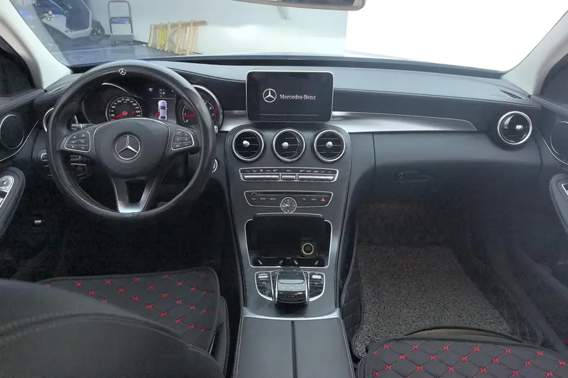 Mercedes-Benz C-Class C 200 L Sport — фото 8
