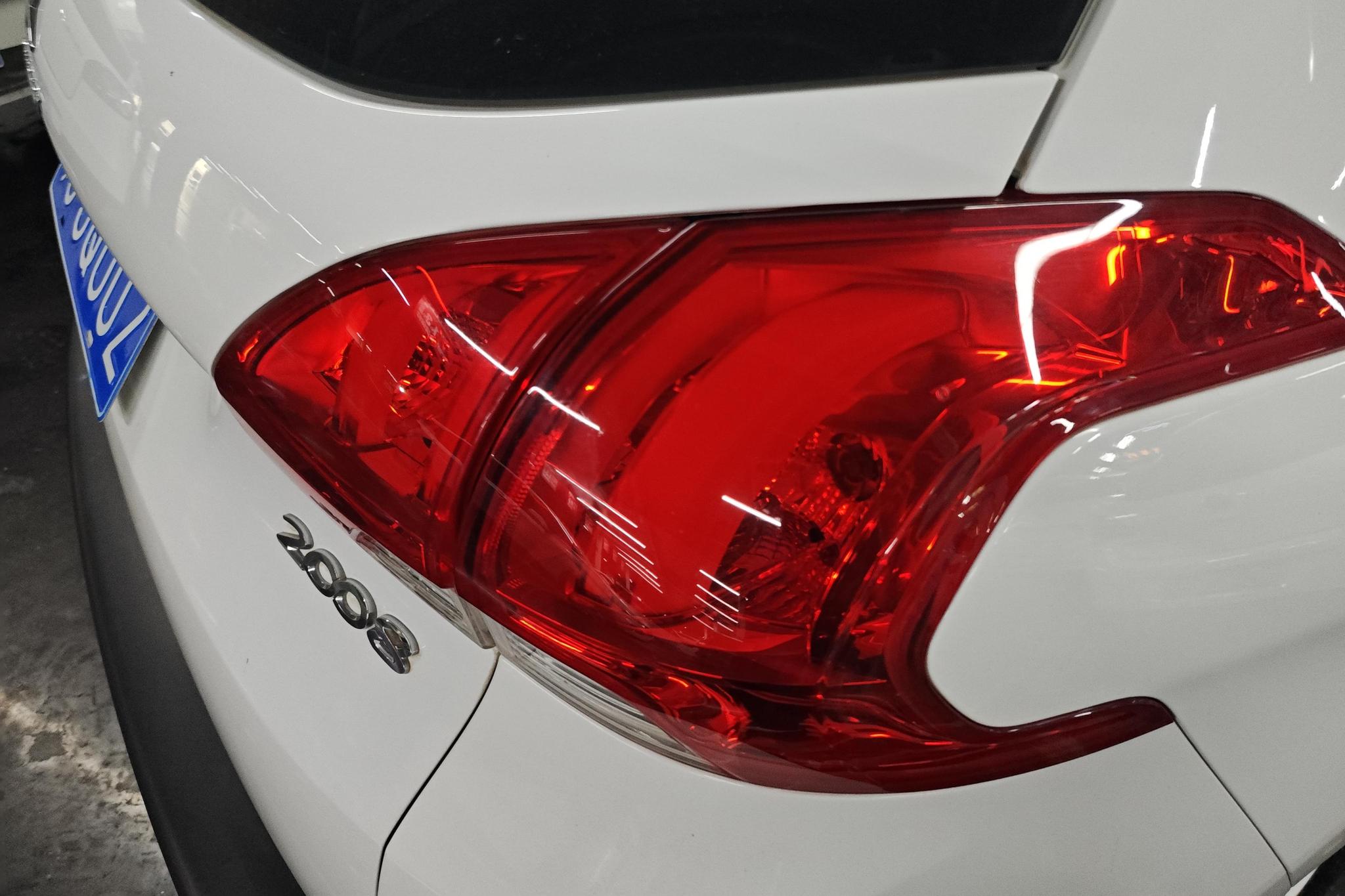 Peugeot 2008 2015 1.6L AT