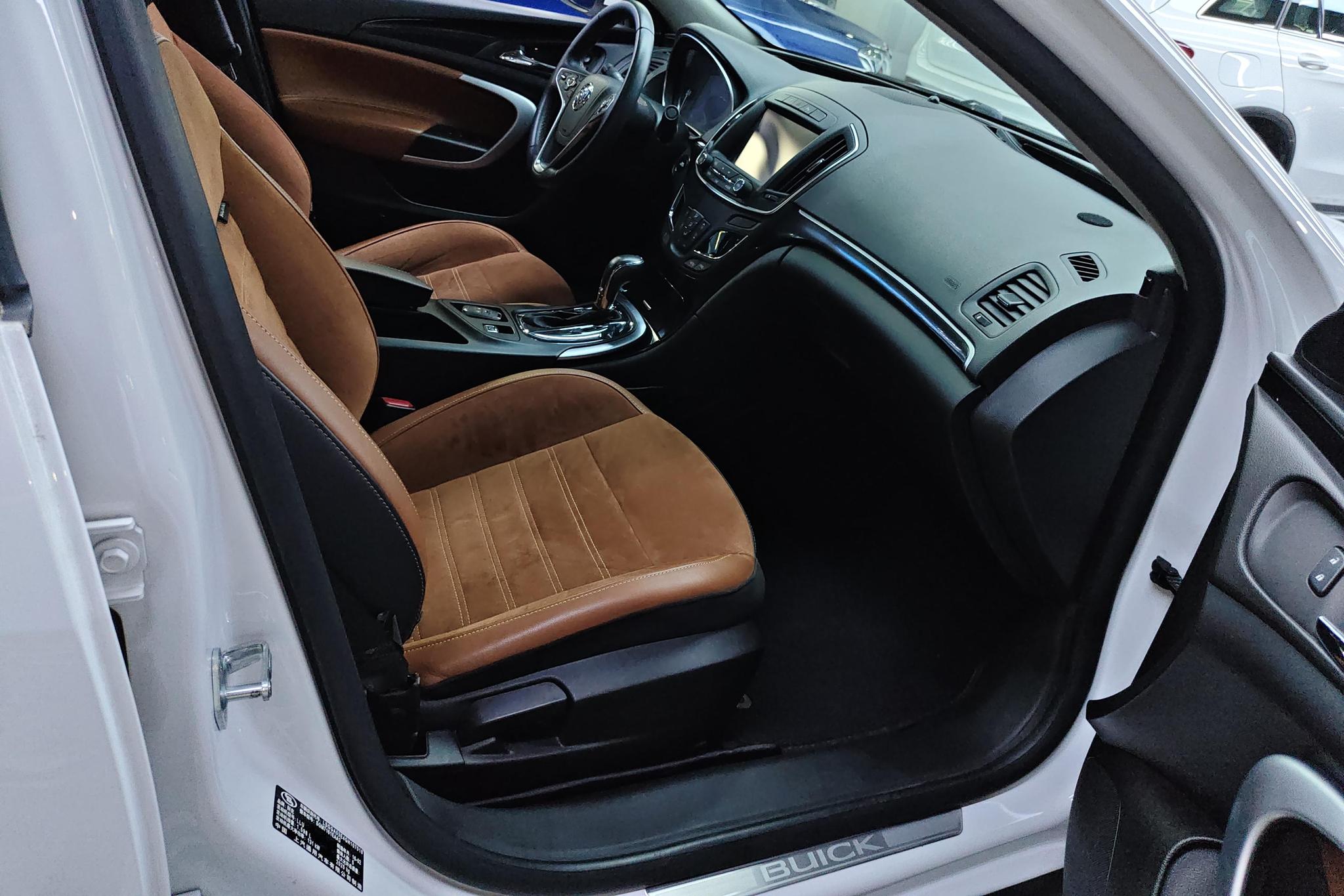 Buick Regal 2015 1.6T Elite