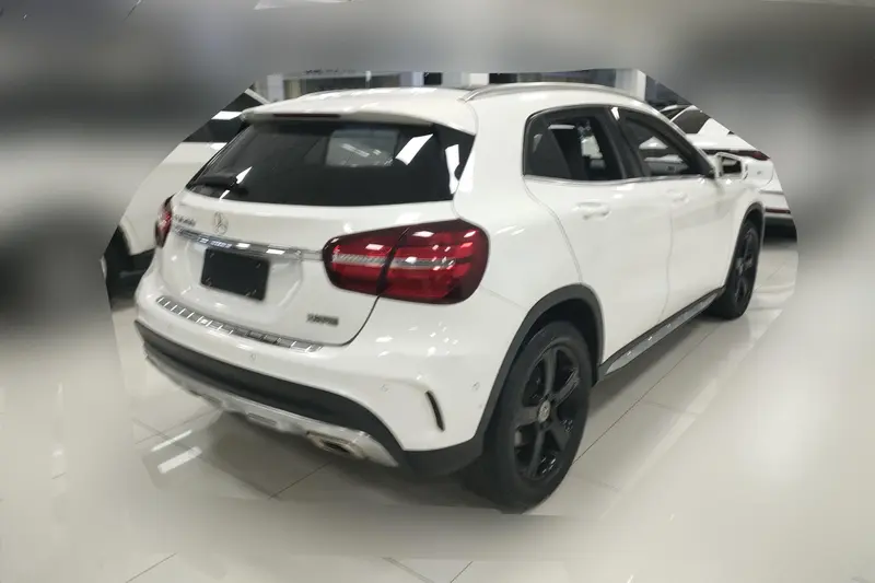 Mercedes-Benz GLA — фото 3