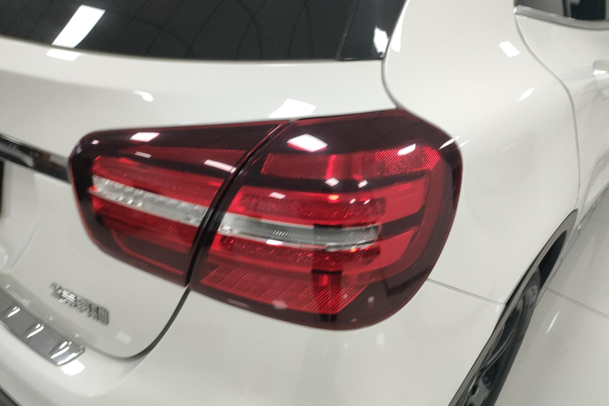 Mercedes-Benz GLA 2019 GLA 200 Fashion