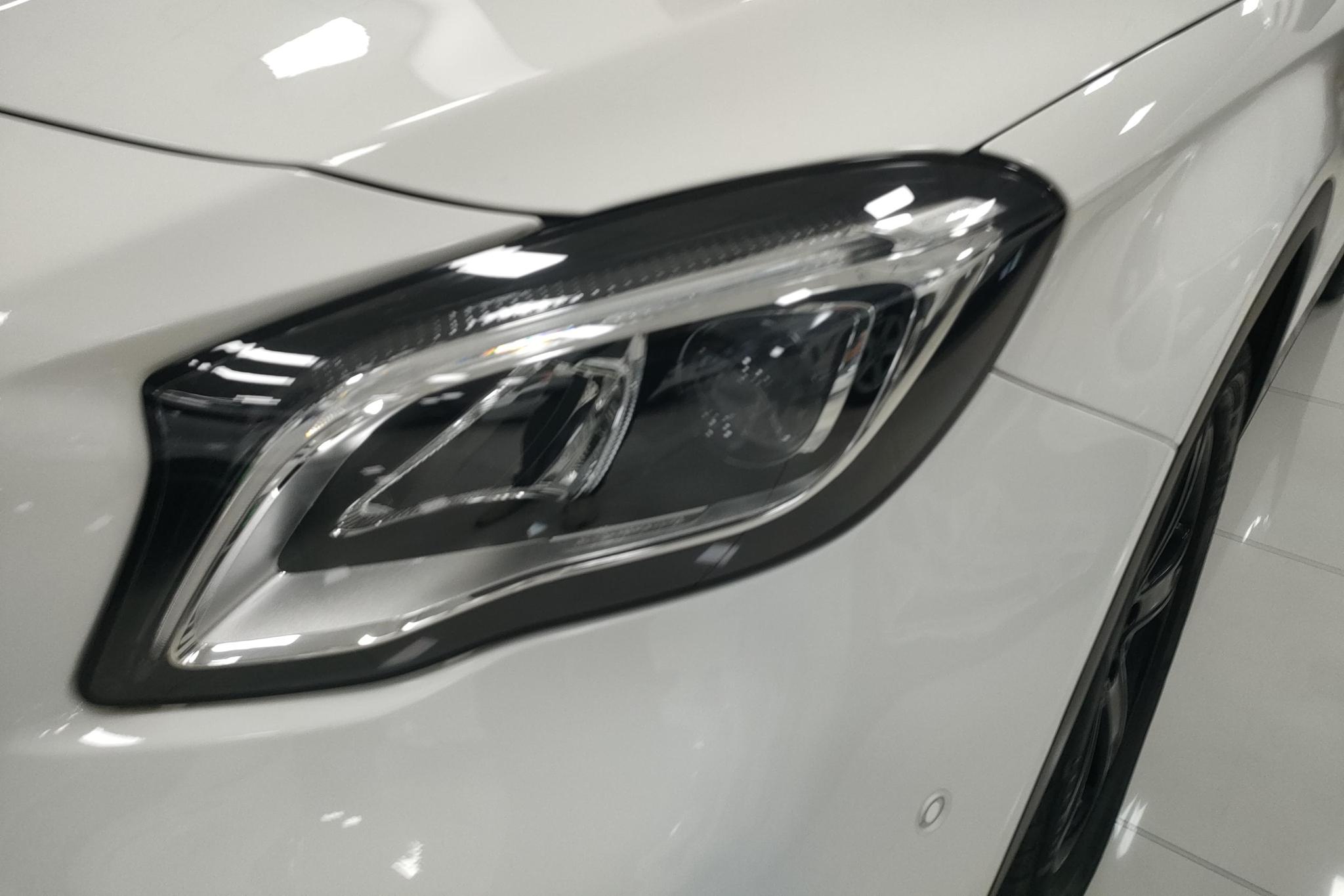 Mercedes-Benz GLA 2019 GLA 200 Fashion