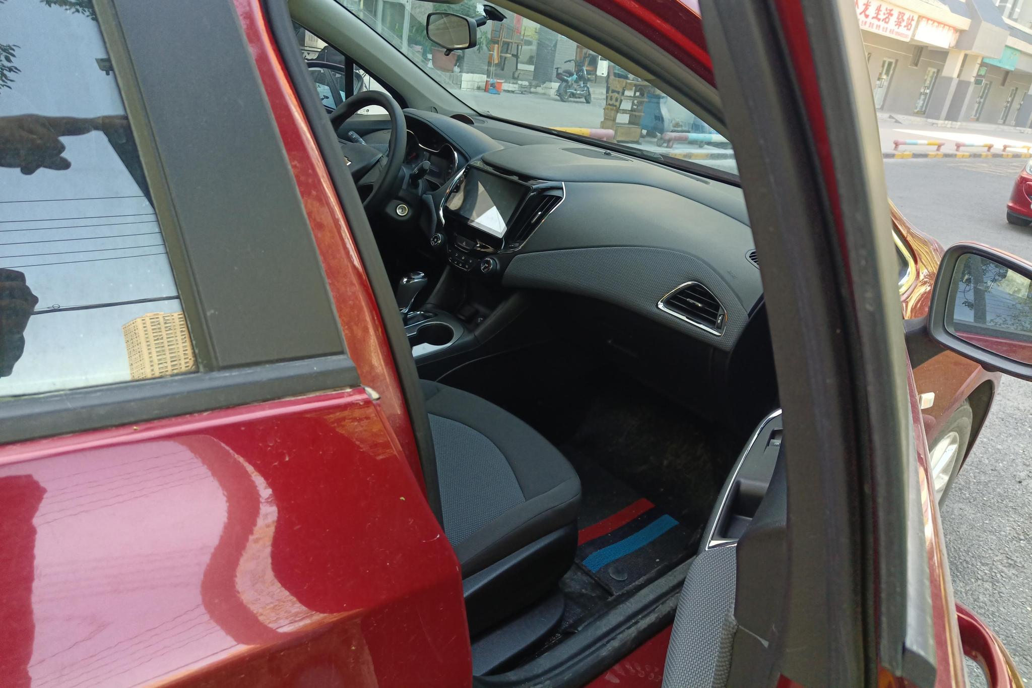 Chevrolet Cruze 2018 320 AT