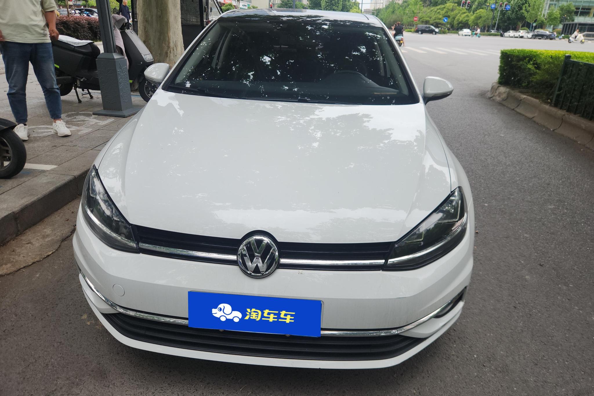 Volkswagen Golf 2020 200TSI DSG Comfort