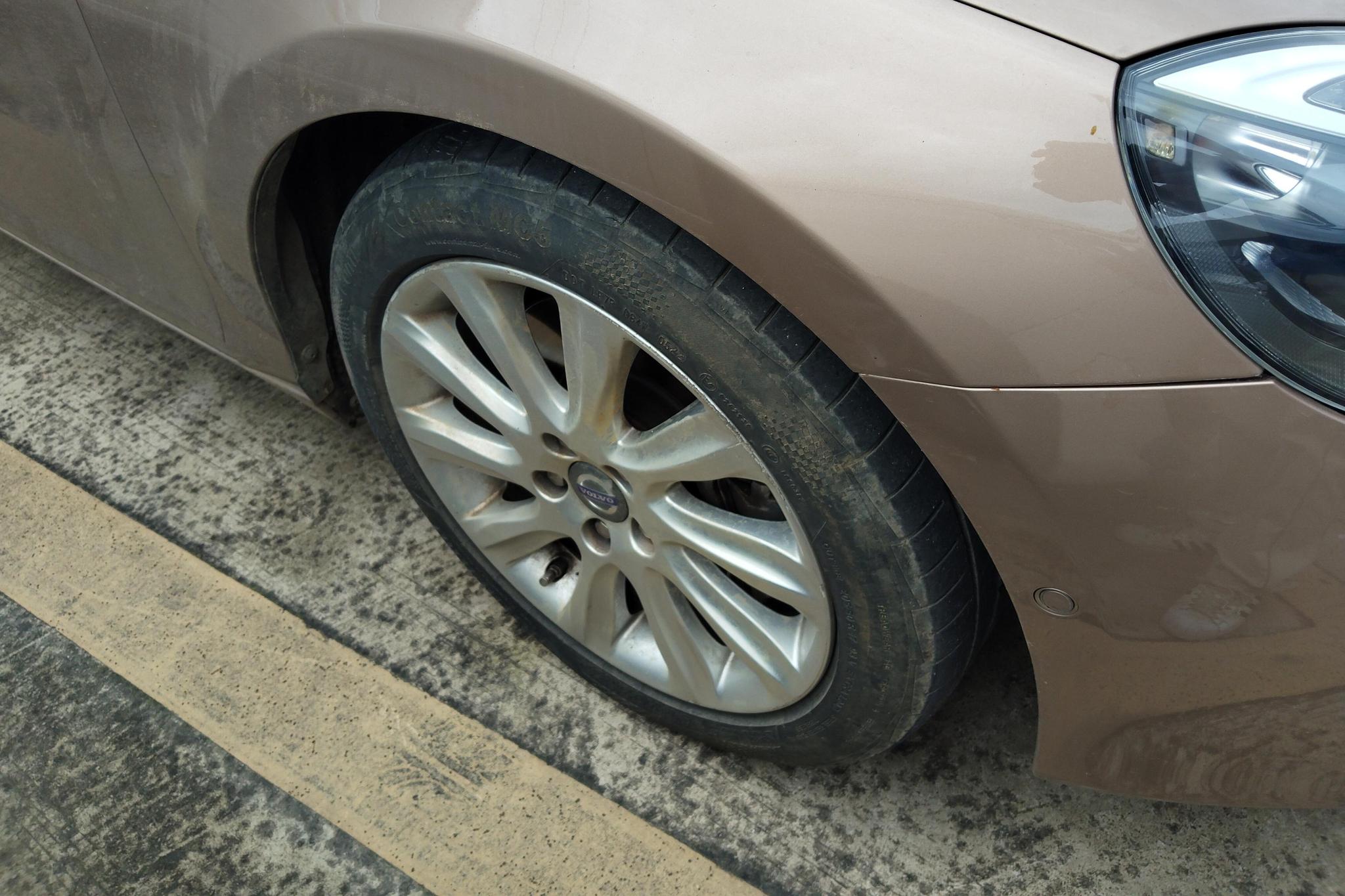 Volvo V40 2014 2.0T