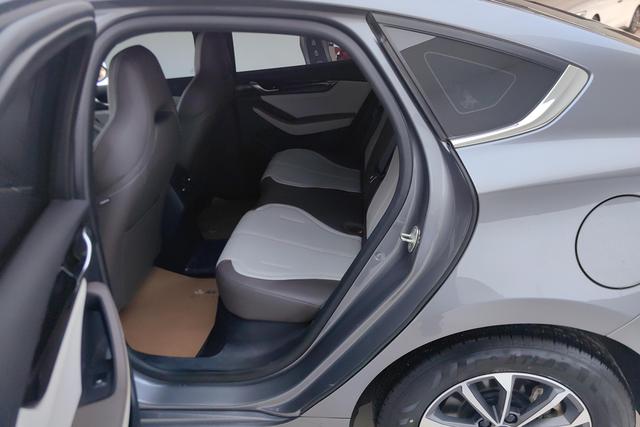 BYD Qin Plus — фото 16