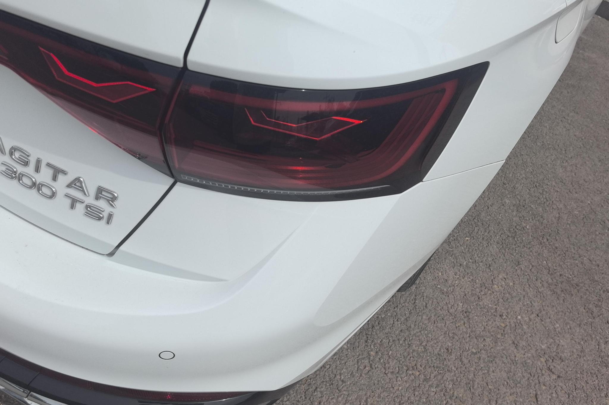 Volkswagen Sagitar 2023 300TSI DSG