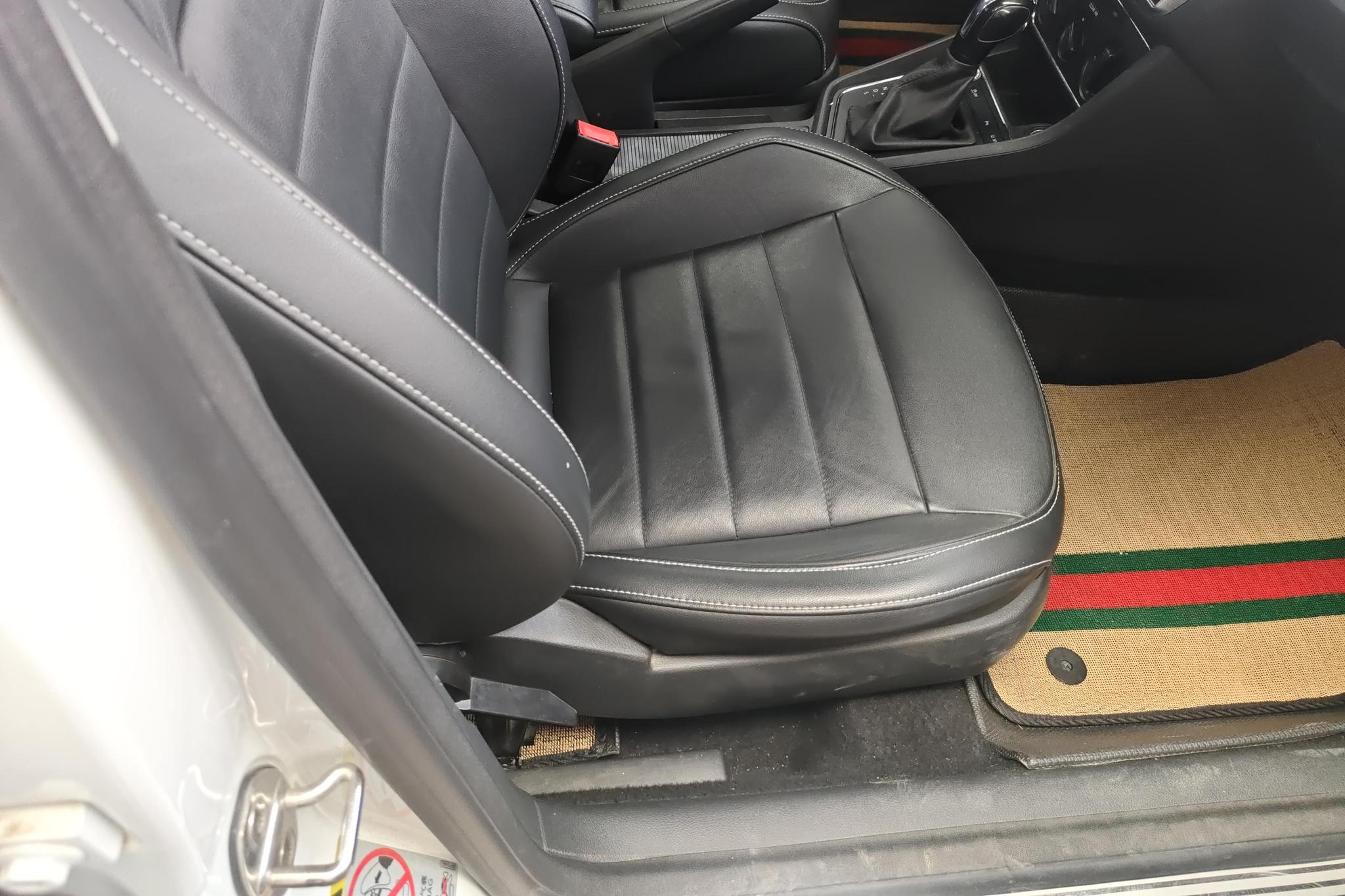 Volkswagen Lavida 2017 1.6L AT Comfort