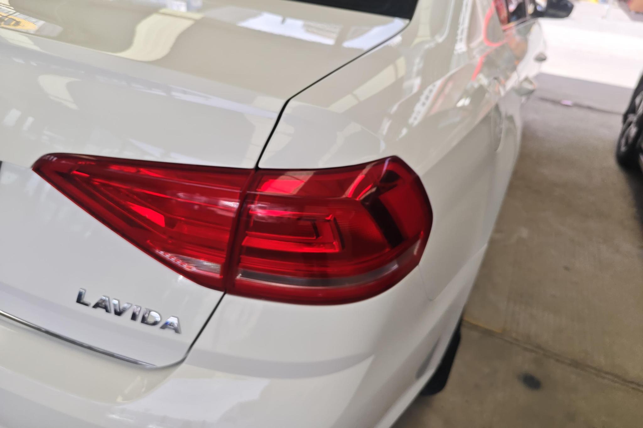 Volkswagen Lavida 2017 1.6L AT Comfort