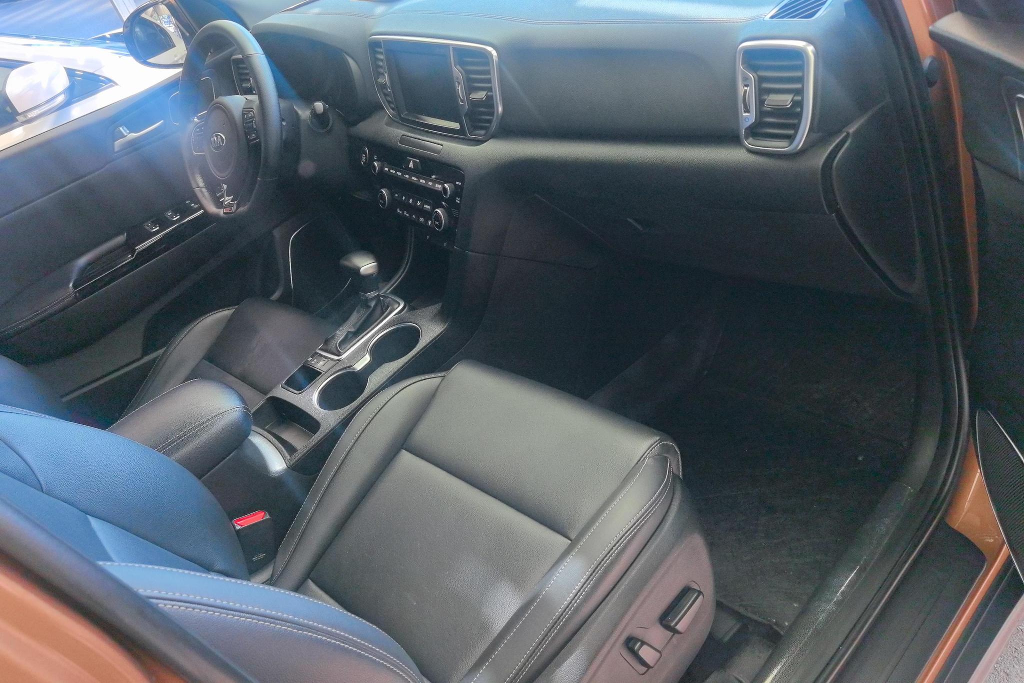 Kia KX5 2016 1.6T AT DLX