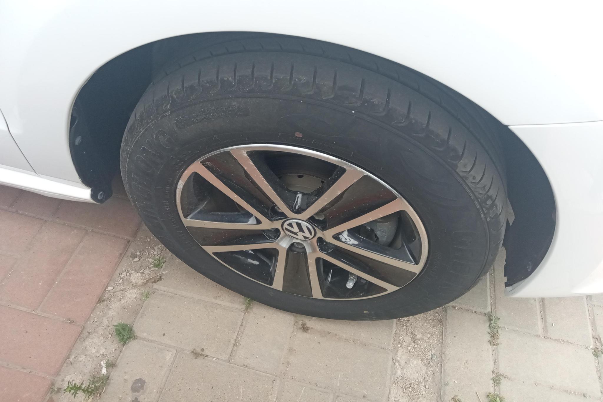 Volkswagen Polo 2016 1.4L AT