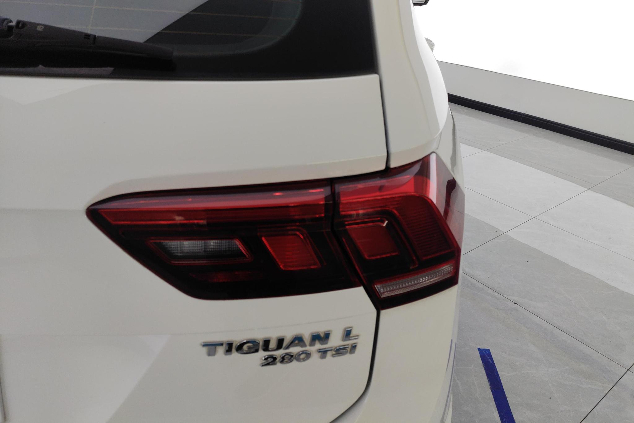 Volkswagen Tiguan L L 2018 280TSI AT Comfort