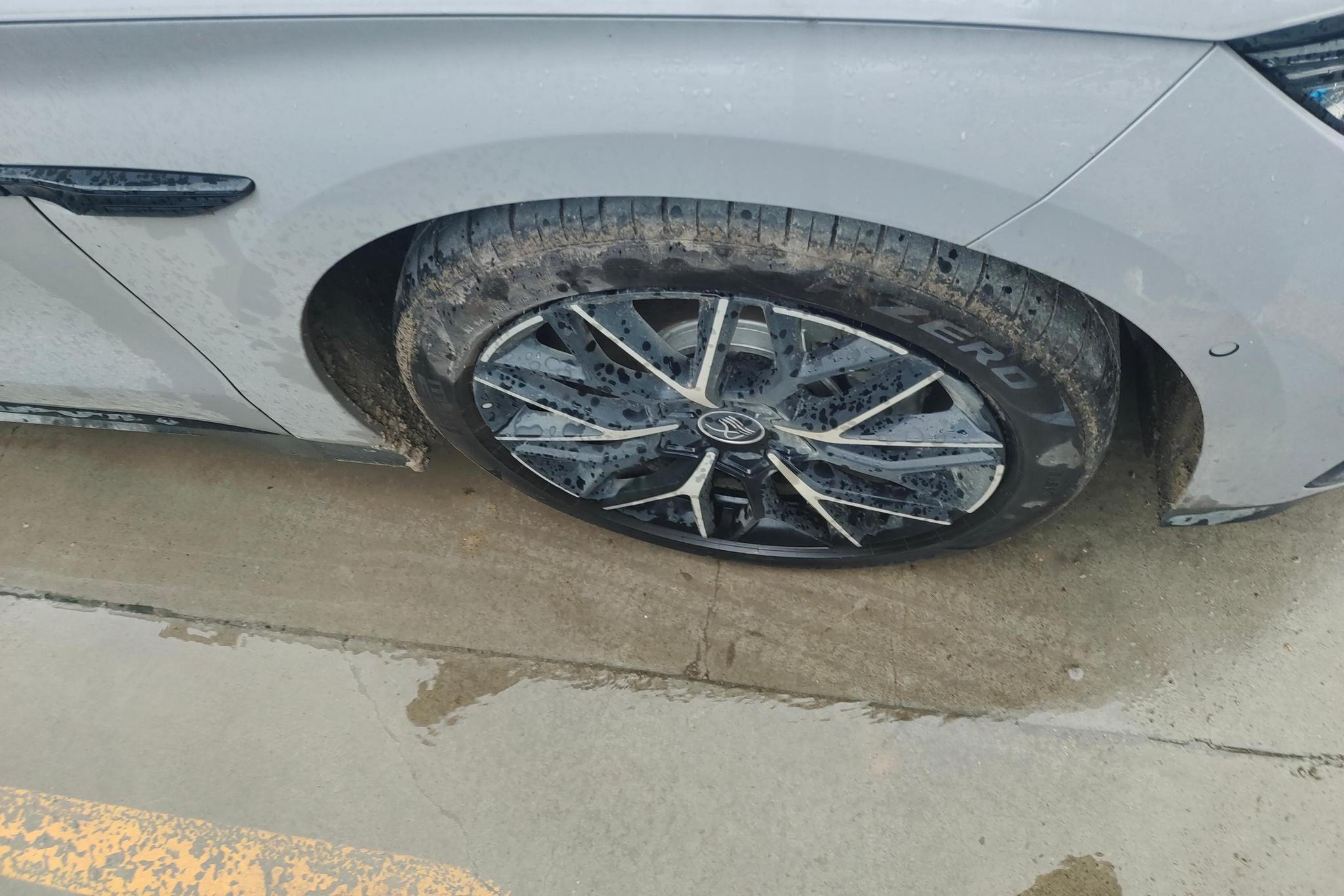 BYD Han DM 2025 Smart Drive DM-i 125KM