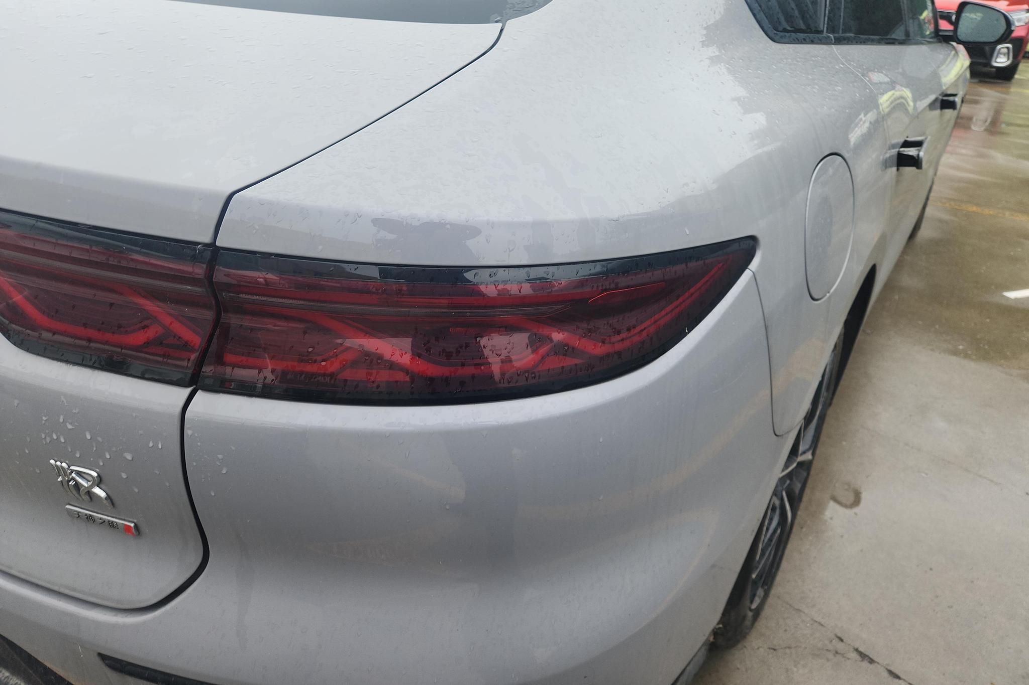 BYD Han DM 2025 Smart Drive DM-i 125KM