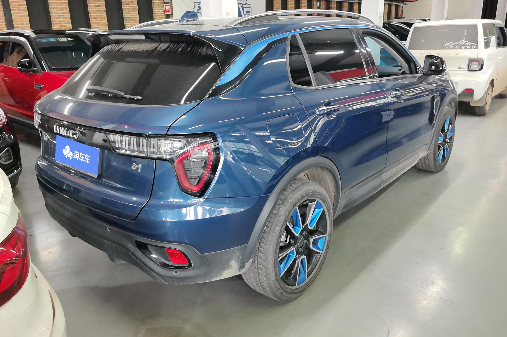 Lynk & Co 01 2017 2.0T Pro