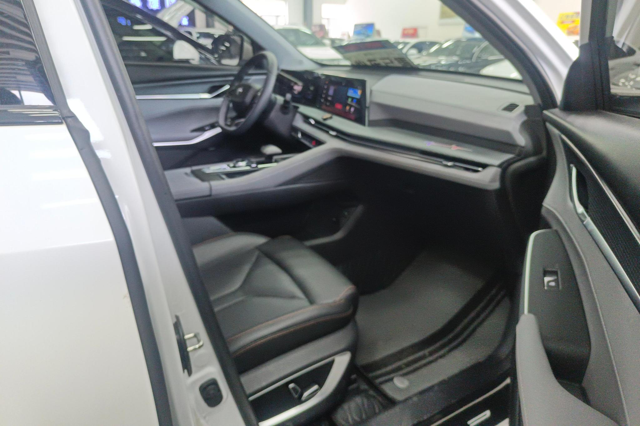 Changan CS75 Plus 2022 2.0T AT Luxury