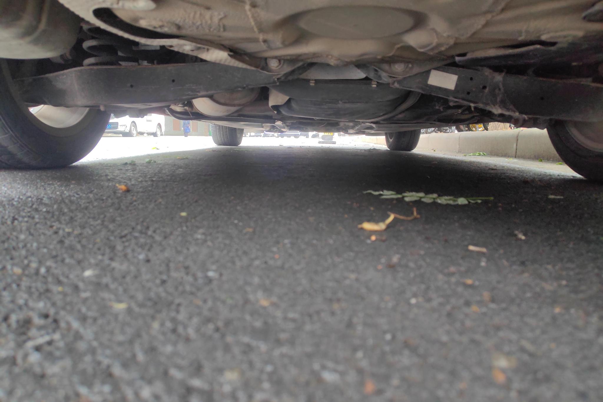 Volkswagen Sagitar 2015 1.6L AT Comfort