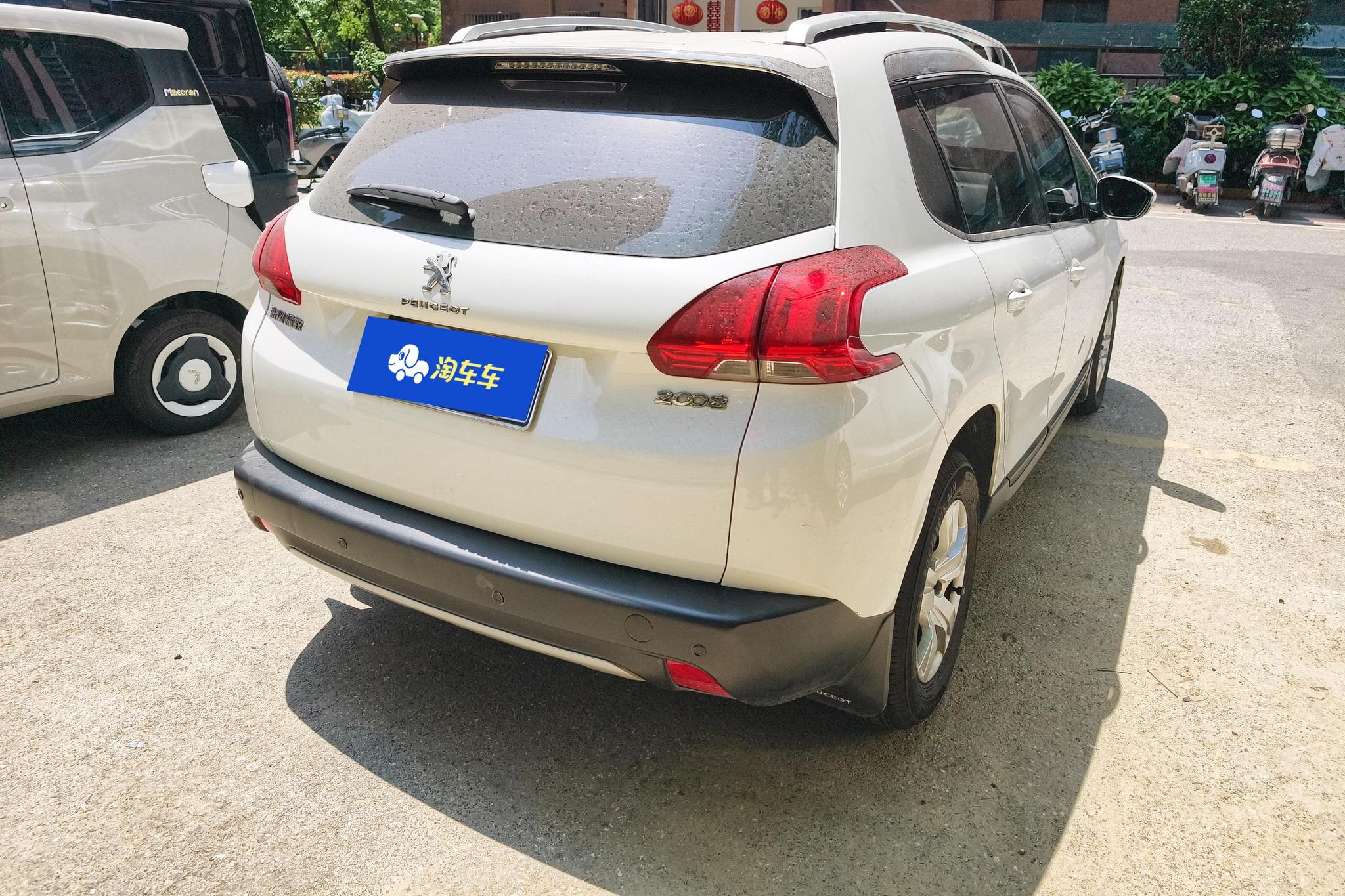 Peugeot 2008 2014 1.6L AT