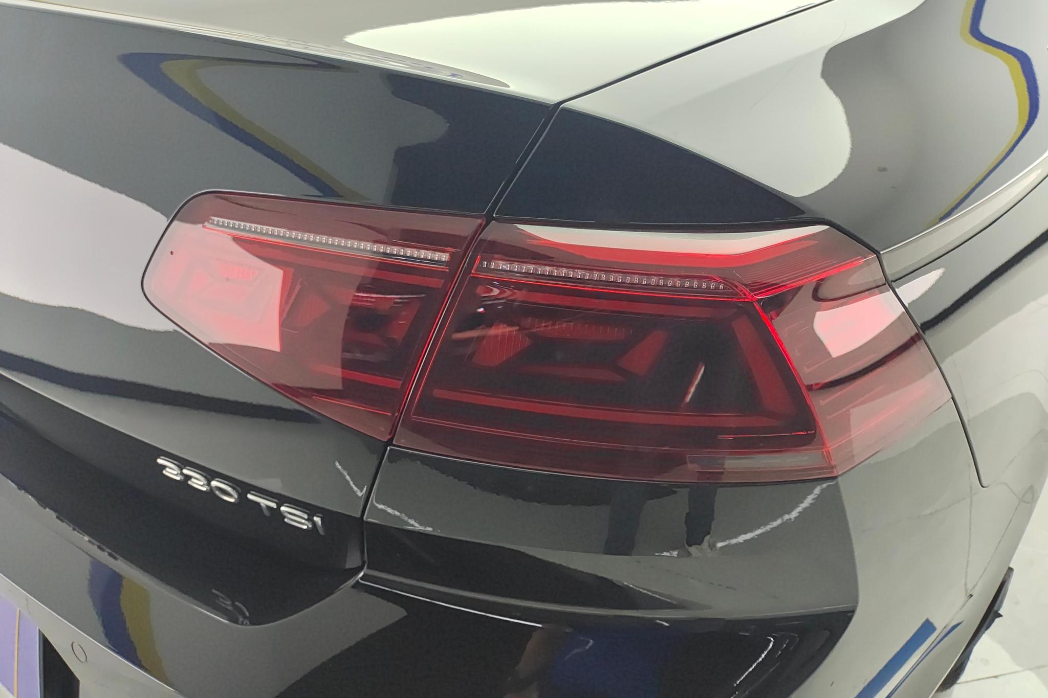Volkswagen Magotan 2023 200 330TSI DSG Luxury