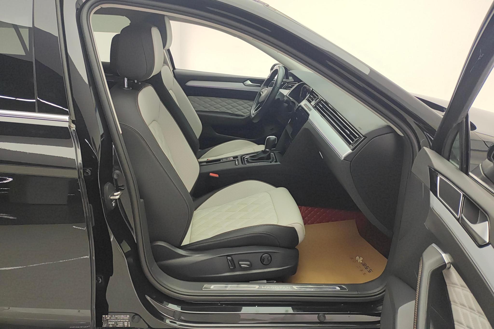 Volkswagen Magotan 2023 200 330TSI DSG Luxury