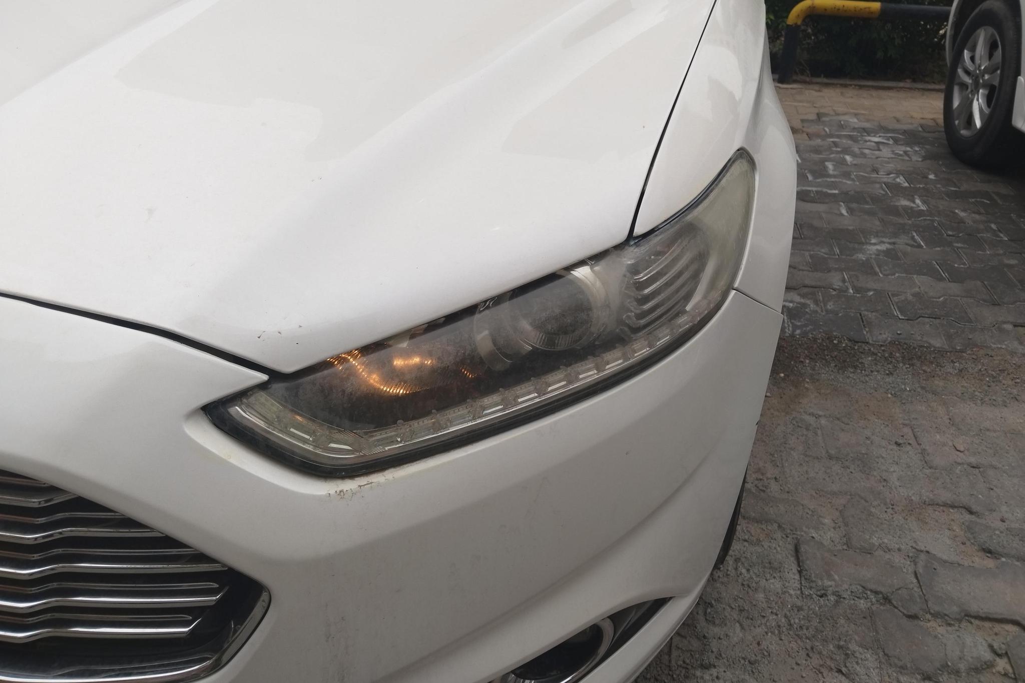 Ford Mondeo 2013 2.0L GTDi200 Fashion