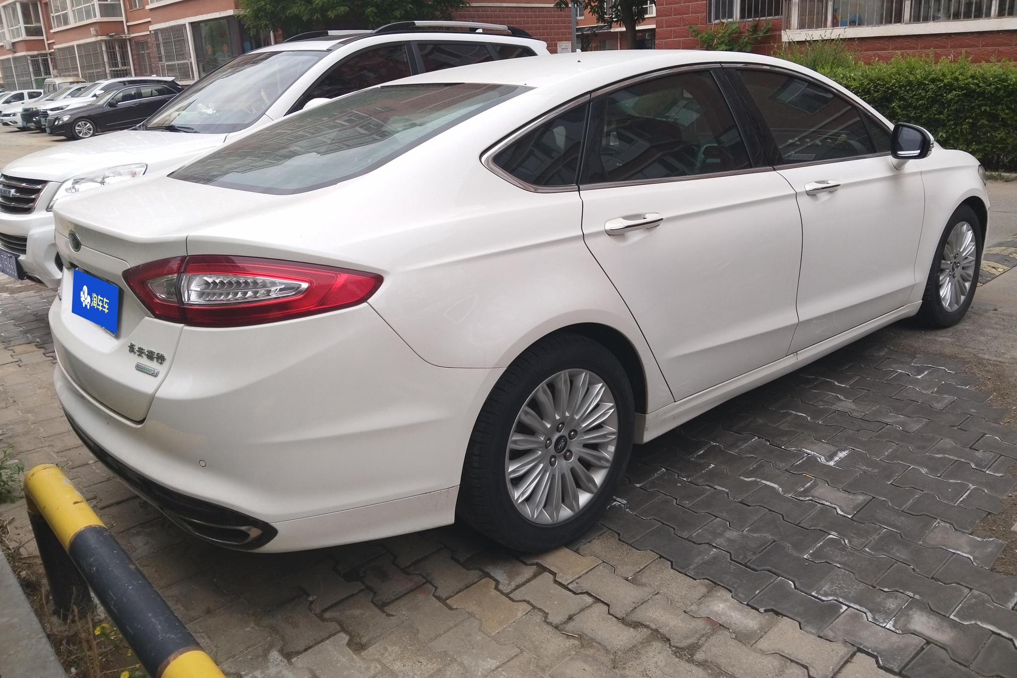Ford Mondeo 2013 2.0L GTDi200 Fashion