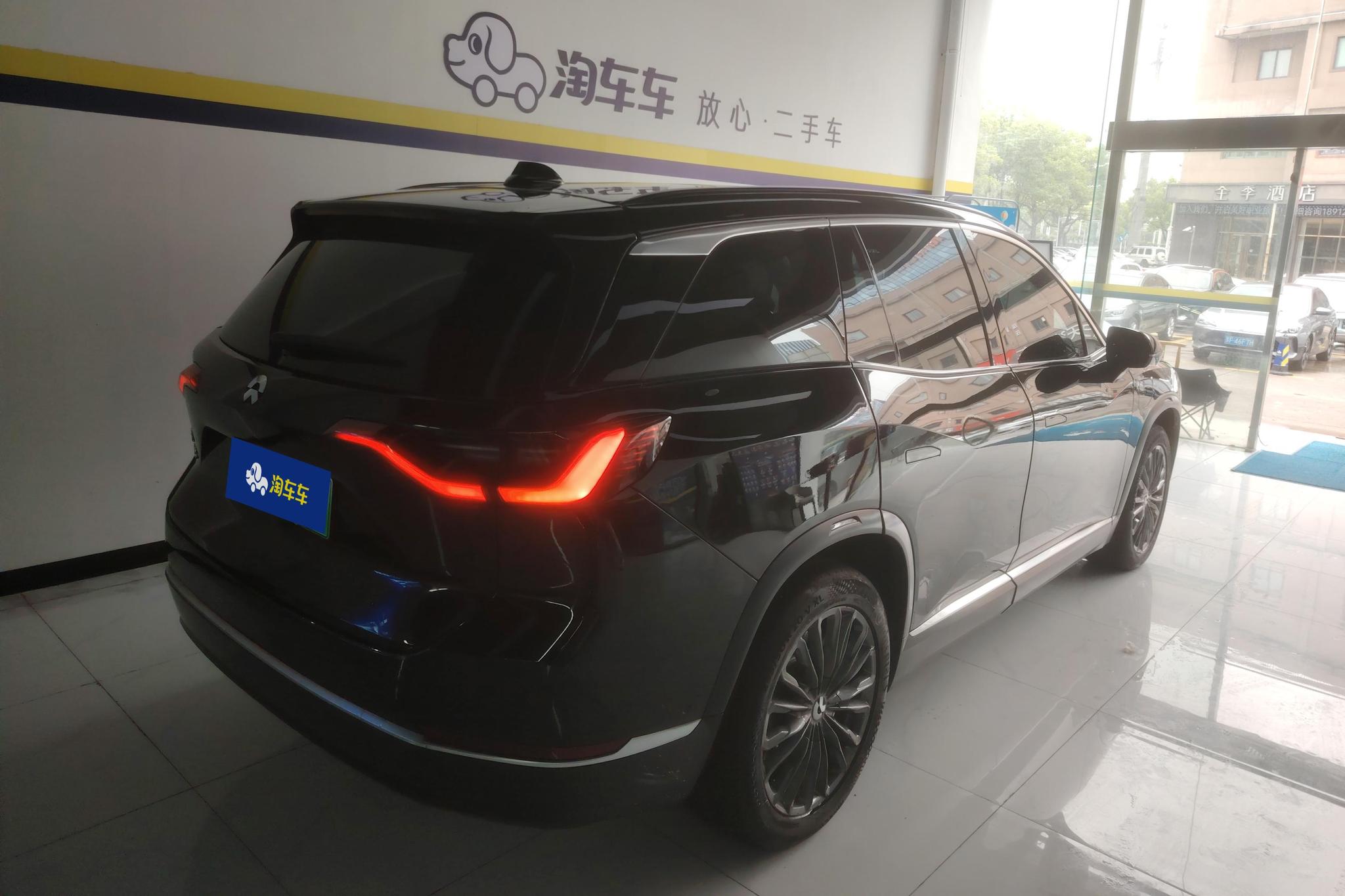 NIO ES8 2020 580KM мест